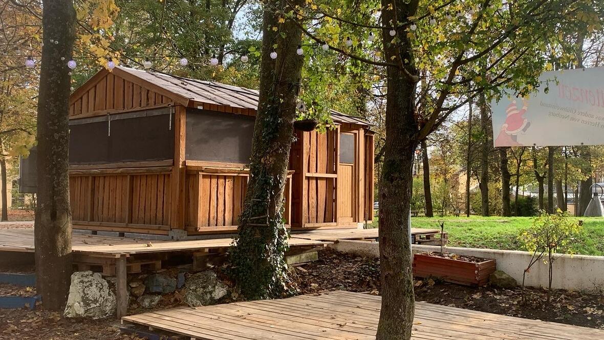 8374f582-c274-426a-94d0-695a8d63a55b