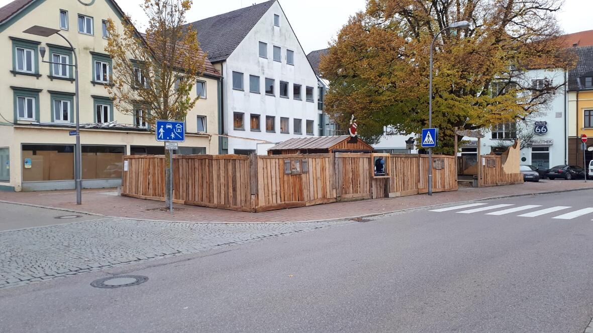 e17f09d9-1751-4e07-a4f6-b5656870993f